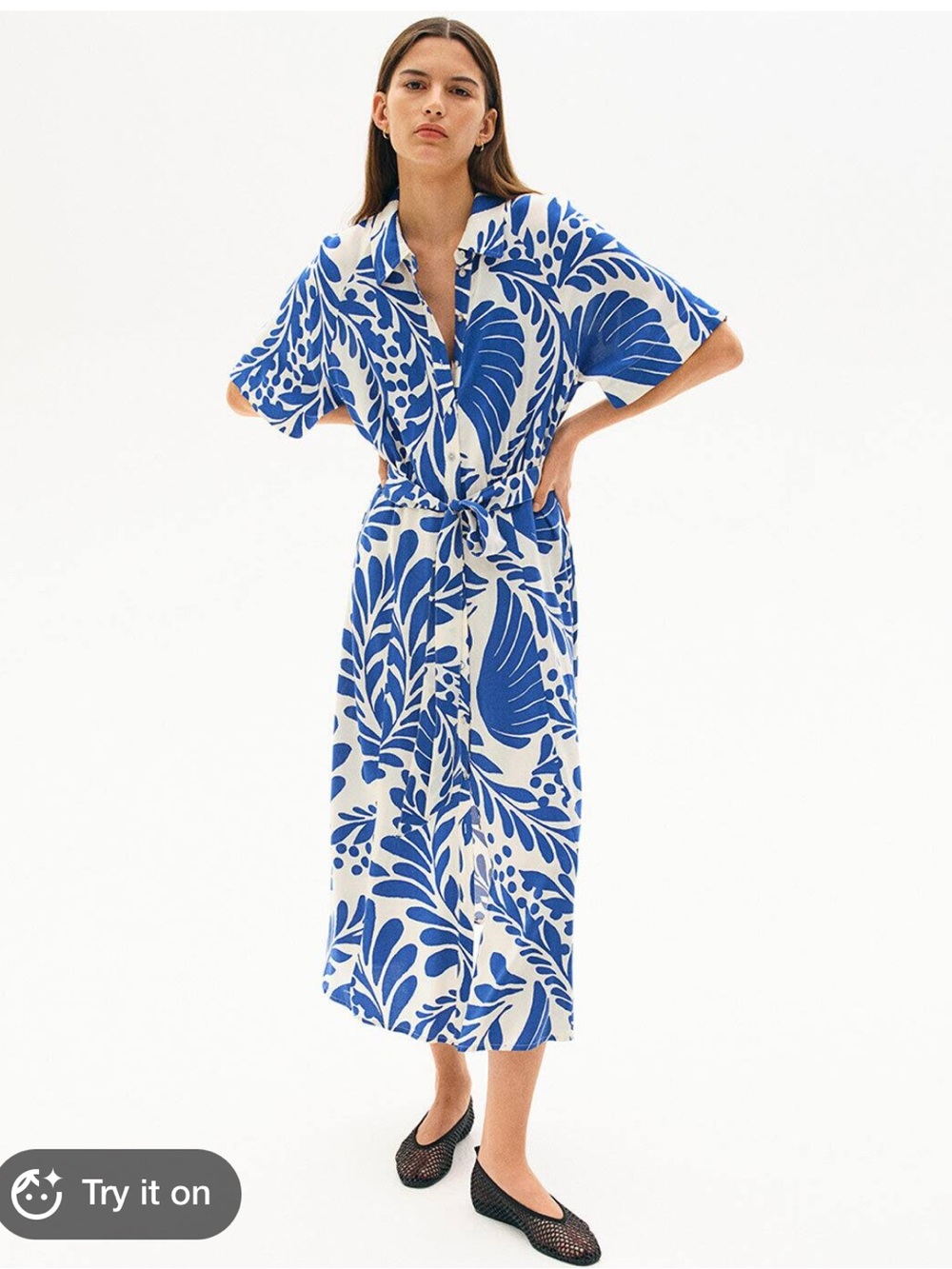 H&M White and Blue Leaf-Print Midi Shirt Dress with Belt